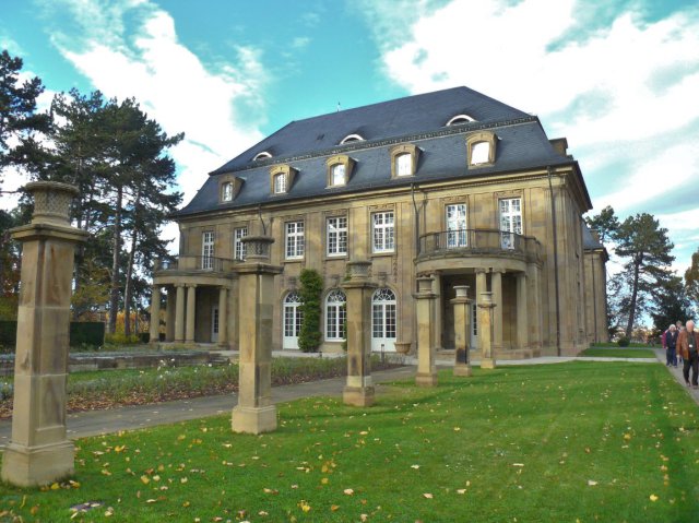 P1030683hdr_lookblurk